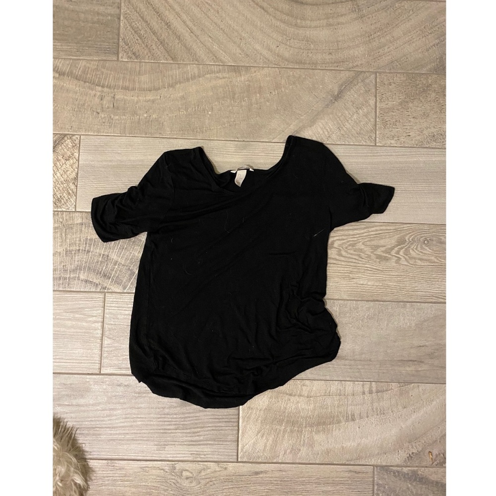 H&M Basic Tee!